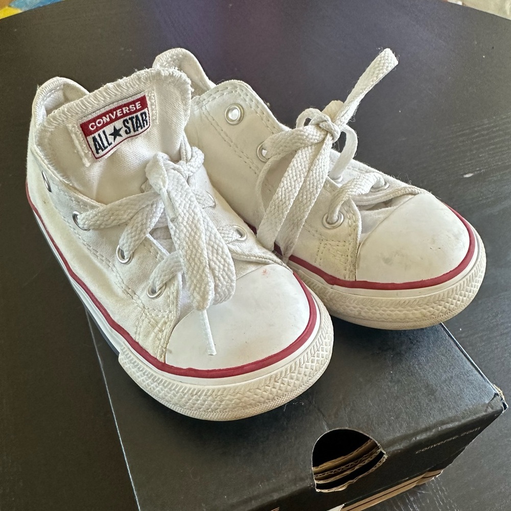 White converse